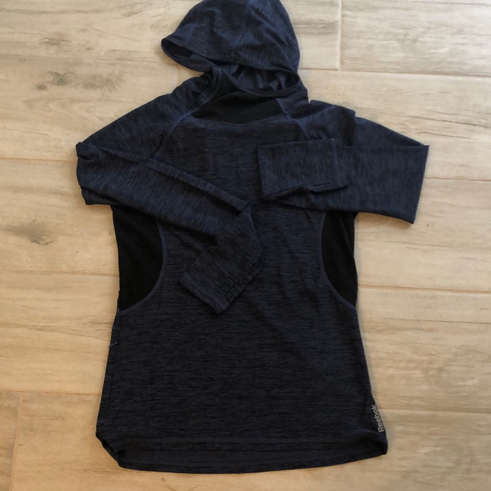 Reebok pullover